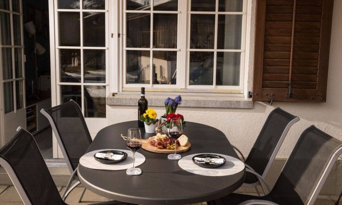 Feutersoey Apartment | Lovely apartment for 4 guests with WIFI and balcony