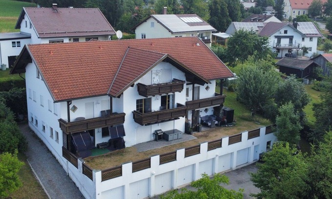 March Apartment | Lovely apartment for 5 guests with WIFI, TV, balcony and parking
