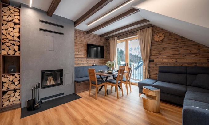 Dolni Morava Apartment | Lovely apartment for 6 guests with WIFI, TV, terrace and parking
