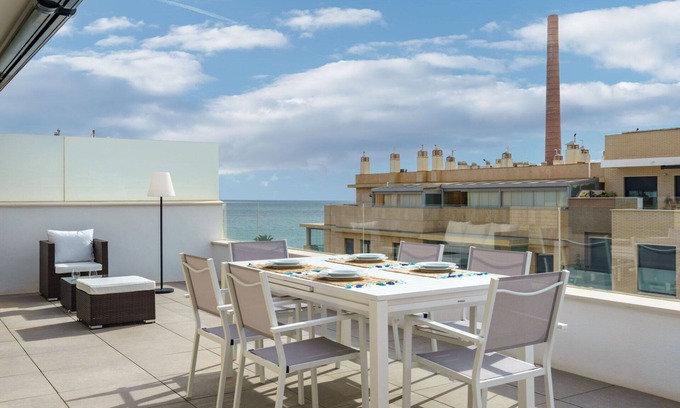 Carretera de Cadiz Apartment | Lovely apartment for 6 people with WIFI, A/C, pool, TV and terrace