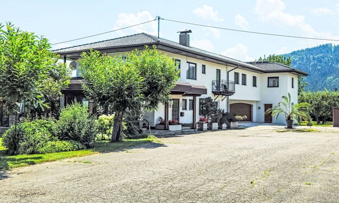 Feldkirchen in Kaernten Apartment | Lovely apartment for 6 guests with WIFI, TV, balcony and parking