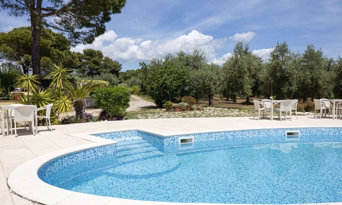Itri Apartment | Lovely apartment for 6 people with WIFI, pool, TV, patio, pets allowed and parking