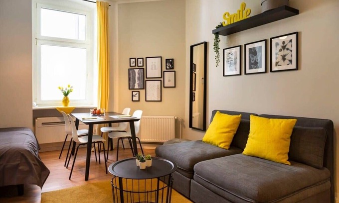 Halensee Apartment | Lovely Apartment in the near of Kudamm