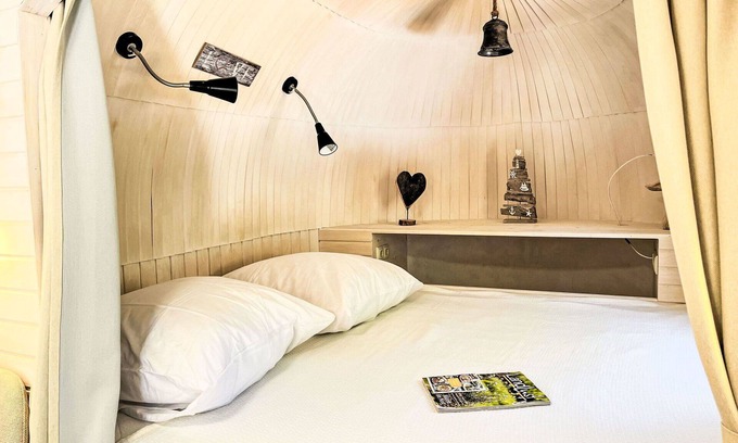 Boppard House | Lovely apartment in villa for 2 guests with terrace and pets allowed