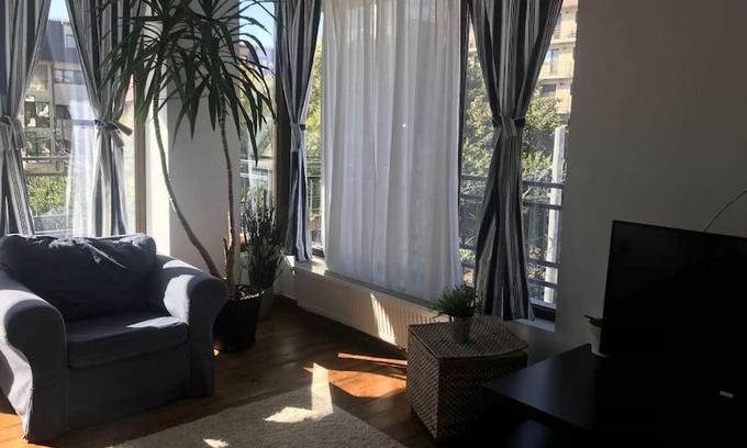 Vitan Apartment | Lovely Apartment in Villa in Bucharest