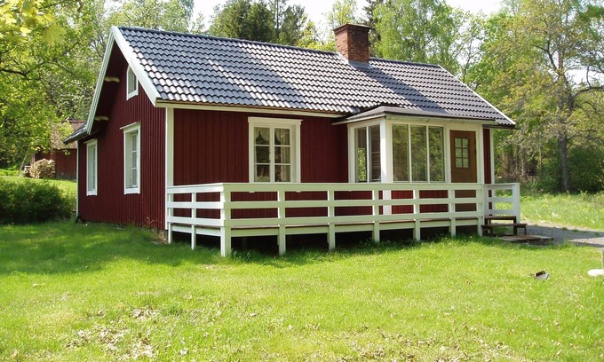 Orrefors Cottage | Lovely authentic Swedish house in peaceful and quiet surroundings, close to forest.