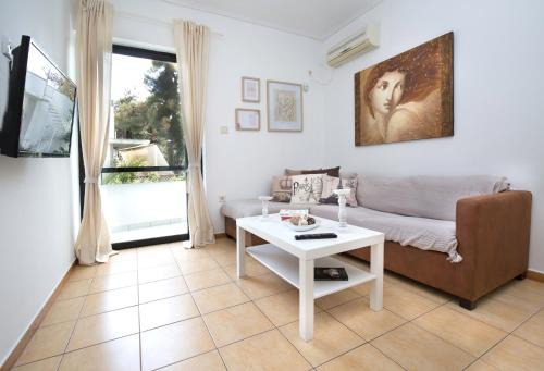 Papagou-Holargos Apartment | Lovely Cosy Apartment In Papagos