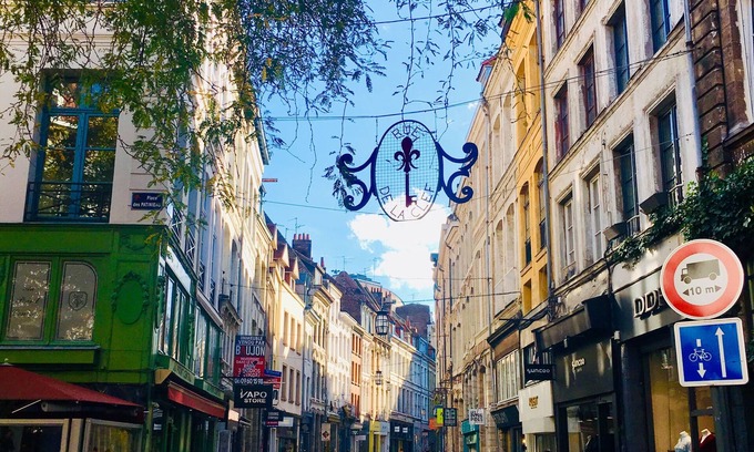 Historic Center Apartment | Lovely, cosy furnished apartment for 4 people. Vieux-Lille with parking
