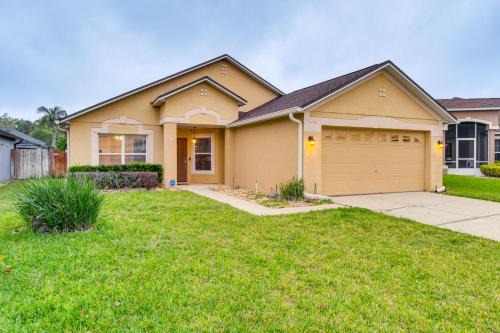 Lake Mary House | Lovely Florida Retreat with Lanai 5 Mi to Riverwalk