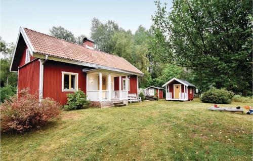 Algaras House | Lovely Home In Älgarås With Kitchen