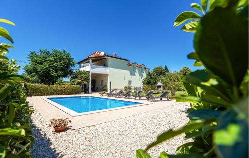 Donji Prolozac House | Lovely Home In Donji Prolozac
