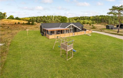 Egsmark Strand House | Lovely Home In Ebeltoft With Sauna