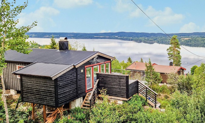 Enebakk House | Lovely home in Enebakk with WiFi