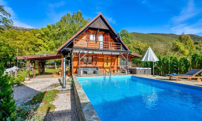 Frkasic House | Lovely home in Frkasic