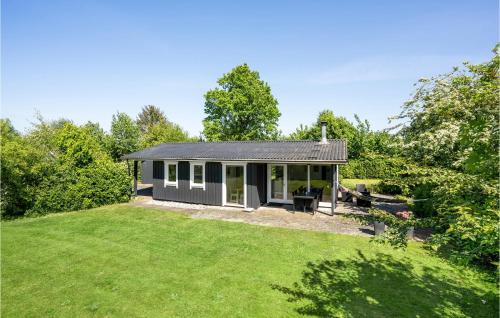 Hejlsminde Strand House | Lovely Home In Hejls With Kitchen