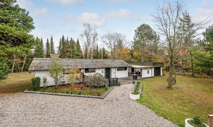 Hojslev House | Lovely home in Højslev with WiFi