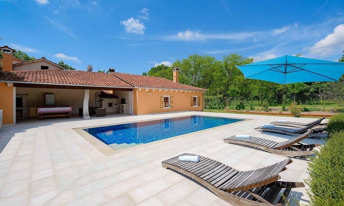 Sveti Petar u Sumi House | Lovely home in Sv. Petar u Sumi