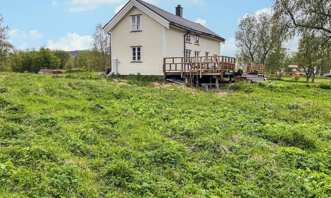 Gildeskal House | Lovely home in Inndyr with WiFi