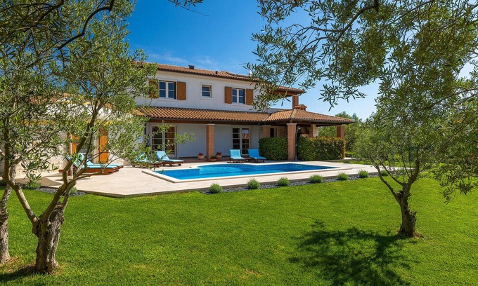 Peruski House | Lovely home in Krnica