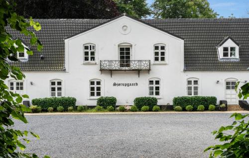 Nimtofte House | Lovely Home In Nimtofte With Wifi