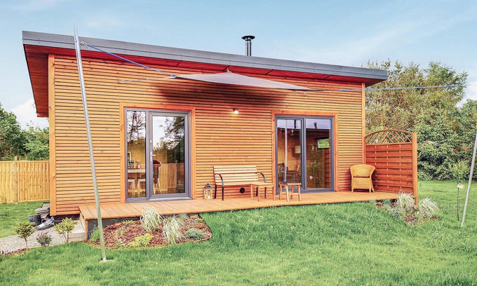 Nowe Warpno House | Lovely home in Nowe Warpno with WiFi