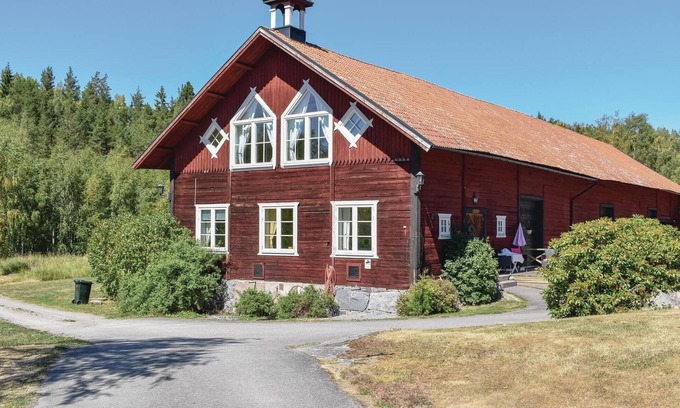 Soderkoping Municipality House | Lovely home in Sankt Anna with kitchen