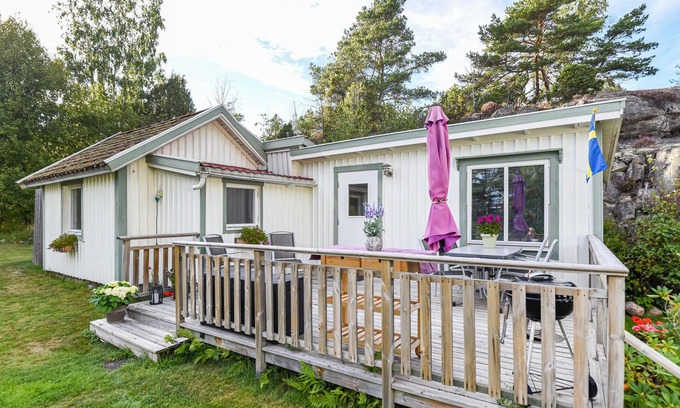 Stromstad Municipality House | Lovely home in Strömstad with WiFi