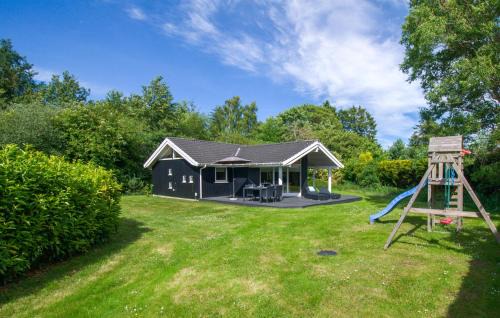 Rageleje House | Lovely Home In Vejby With Kitchen