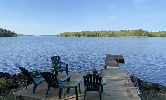 Wayne House | Lovely Home on Androscoggin Lake