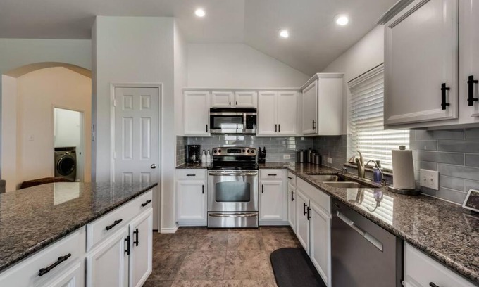 Little Elm House | Lovely Home on the Lake!