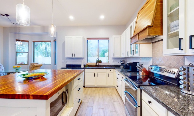 Chandler House | Lovely home with pool, enclosed yard, central AC, & washer/dryer