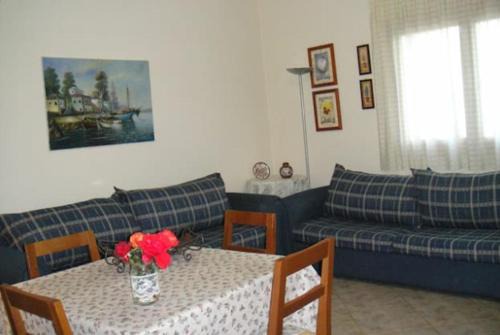 Artemida House | Lovely house with garden at an excellent location!