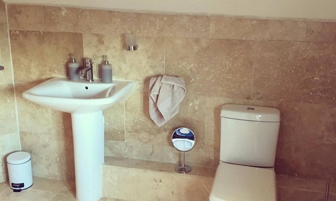 Hereford Apartment | Lovely large 2 Bedroom apartment in the city of Hereford