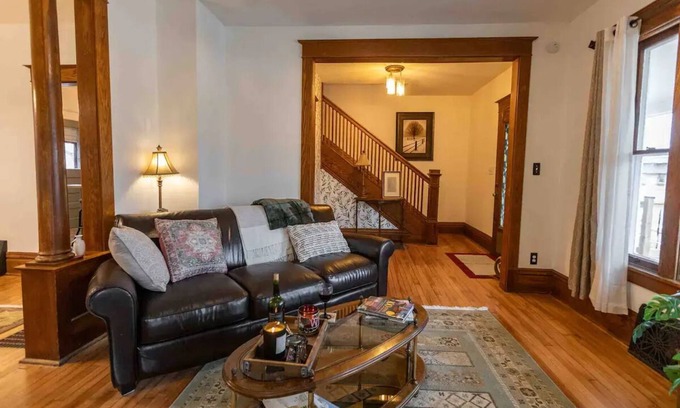 Albert Lea House | Lovely renovated home across from the park & Fountain Lake!