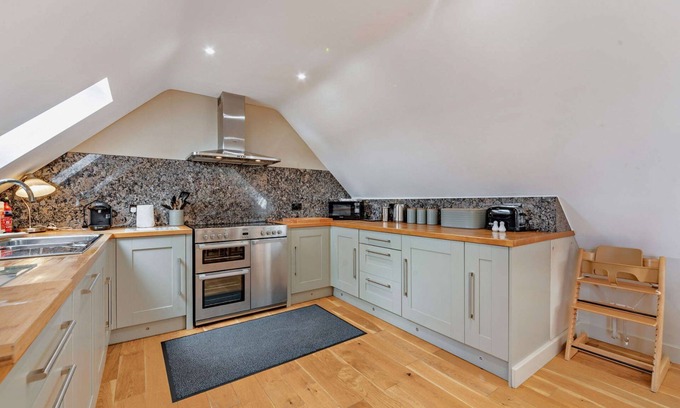Stow-on-the-Wold Apartment | Lovely self-catering holiday home in the Cotswolds - Digbeth Views