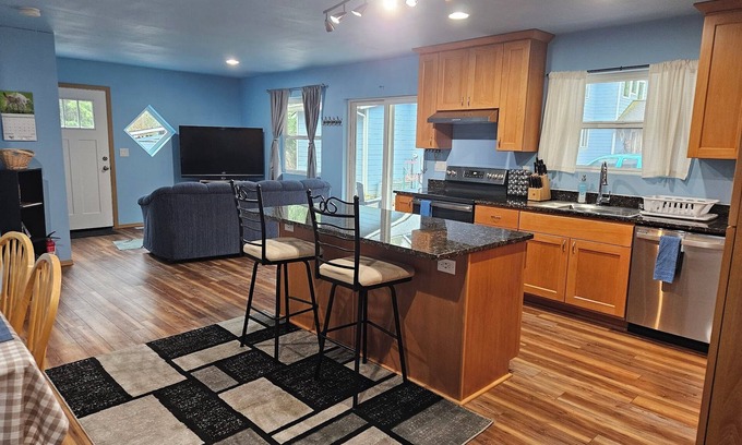 Snohomish House | Lovely Small Farm Getaway in Snohomish