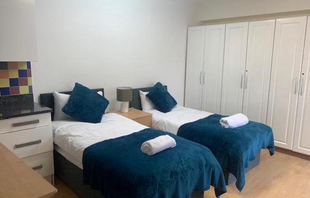 Loxford Apartment | Lovely Studio apartments