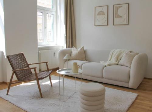Jakomini Apartment | LOVELY STYLE Apartment