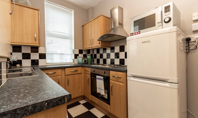 Eccles Bed & Breakfast | Lovely Suite 1: Private Room in Eccles
