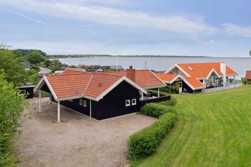 Kelstrup House | Lovely Summer House With Sea View