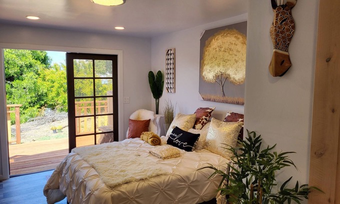 Castro Valley House | Lovely Tiny House in the Country w Ocean Views & SF Skyline on 2Acre estate.