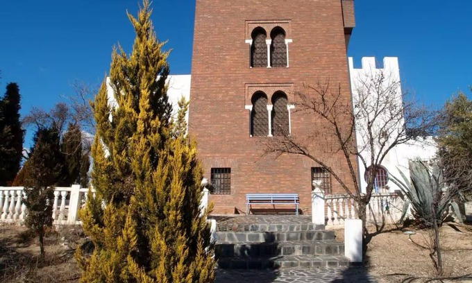 Arganda del Rey House | Lovely tower with WiFi in Arganda del Rey - 5 bedrooms