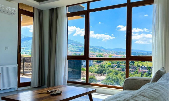 Basiskele Apartment | Lovely View 3 Bed Apartment - Close Sahil Izmit