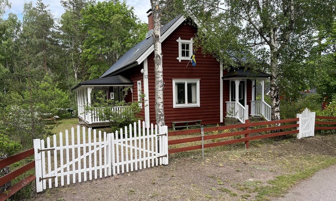Fliseryd House | Lovingly prepared but flagman-house right on the river in southern Sweden's largest