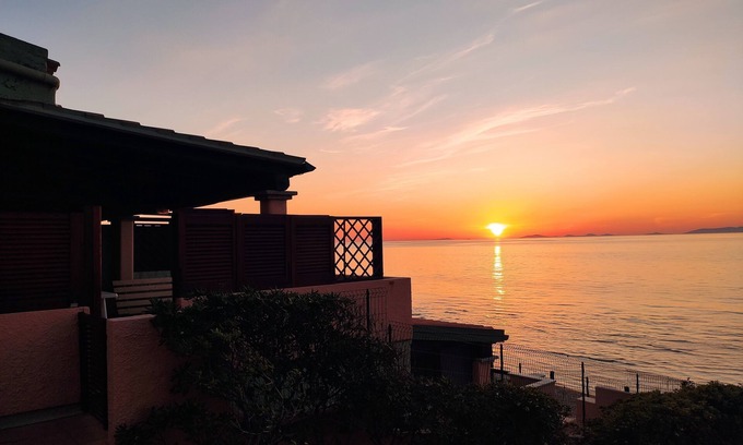 Lu Bagnu Apartment | Lu Bagnu Apartment On The Sea Beautiful Beach