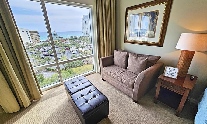 Sandestin House | Luau 6533 in Sandestin by Skis and Seas Florida Beach Rentals Tram Included