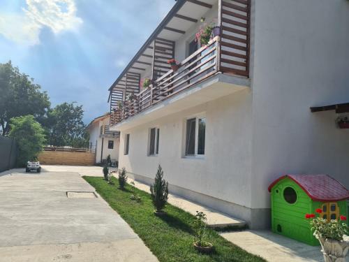 Saftica Apartment | Luca's studio 3 ,Close to Therme Bucharest, Airport Otopeni