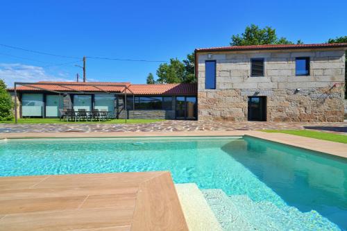Ribadumia Villa | Lujosa villa con piscina