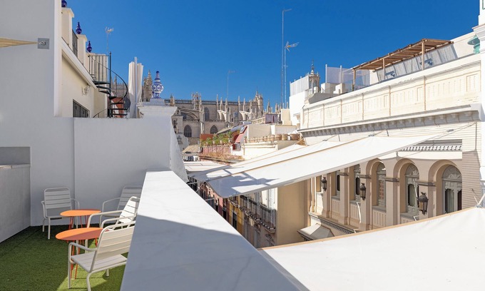 Historical Center House | Lukanda Hospec