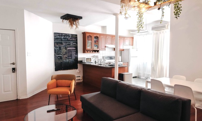 Riverside Apartment | Lum The Queen - Spacious One-Bedroom Apartment